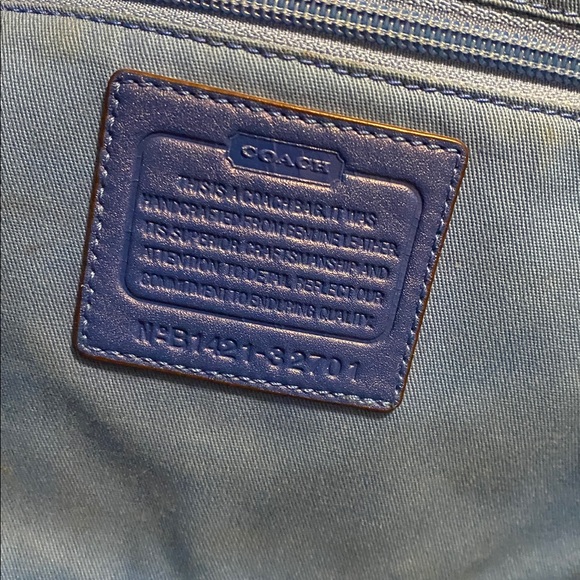 Coach Large Blue Tote GUC - Picture 8 of 8